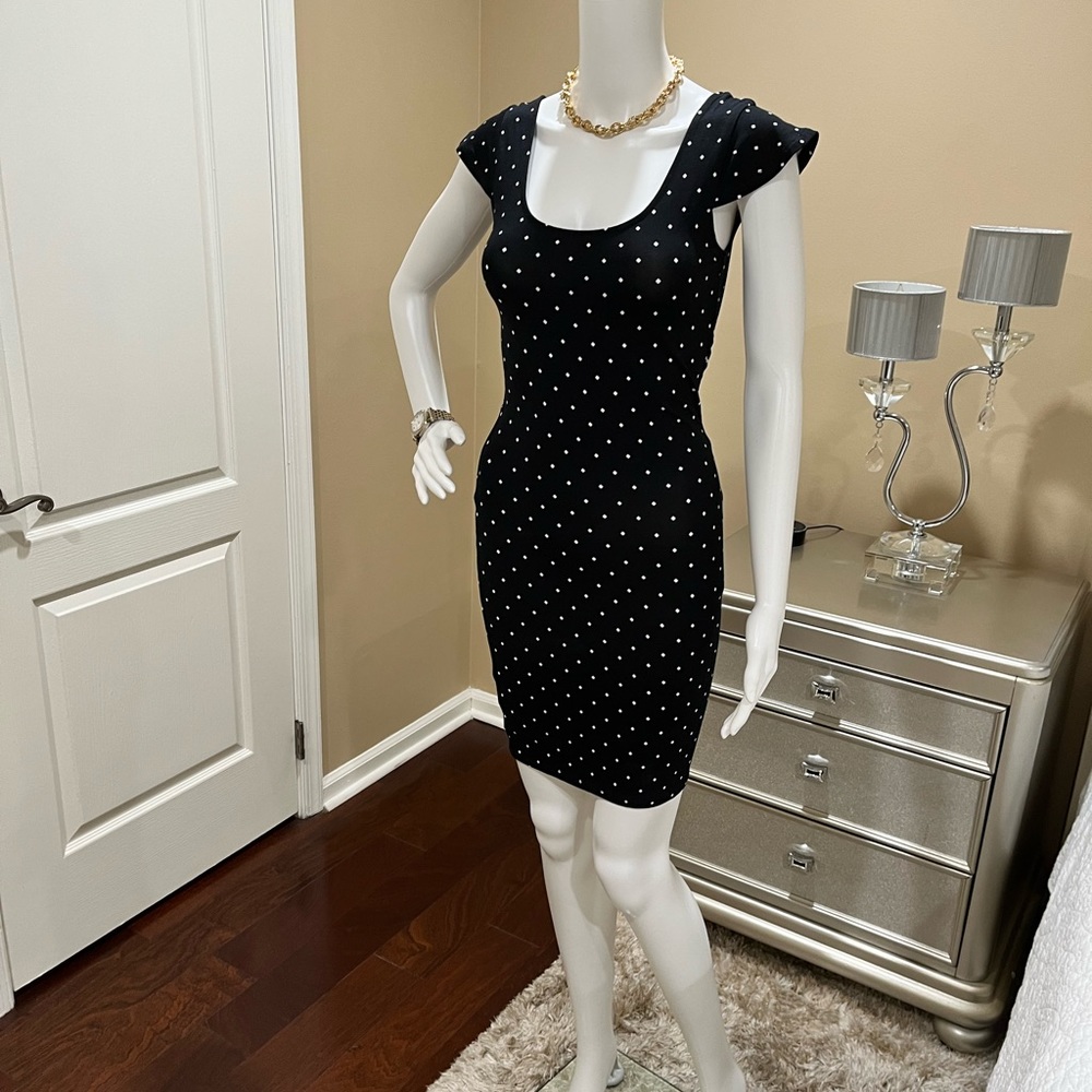🔥🔥 NWOT Formfitting Dress